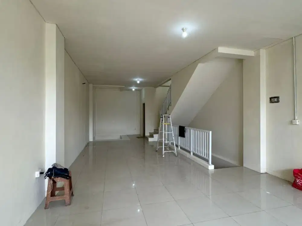 Disewakan Ruko garden house  5LT  LT : 150 LB : 750 Listrik : 23.000W Hadap timur