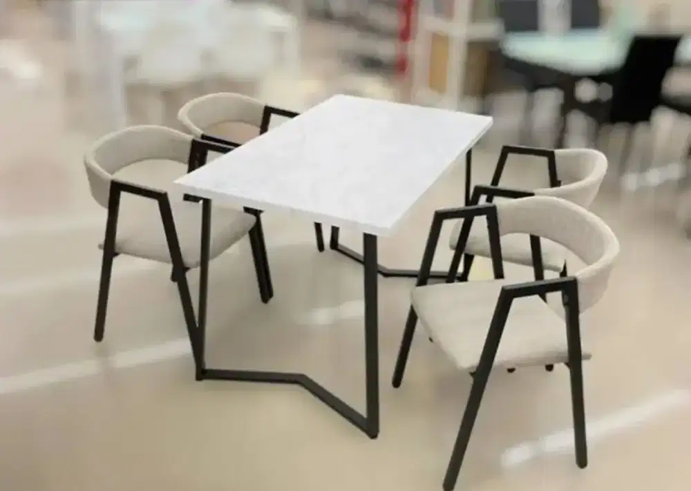 Set Meja Makan Selma