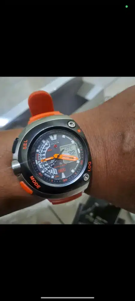 Citizen aqualand eco drive