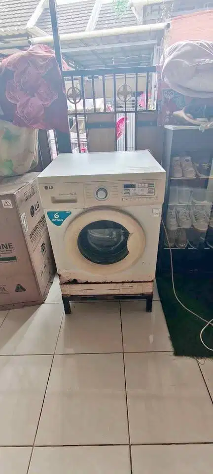 Mesin Cuci LG Loading (HIDUP NORMAL)