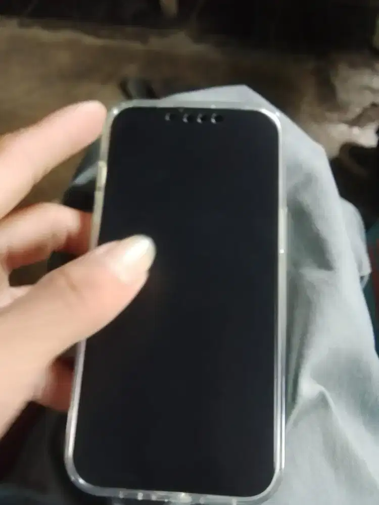 iPhone 13 kondisi mulus masih nego