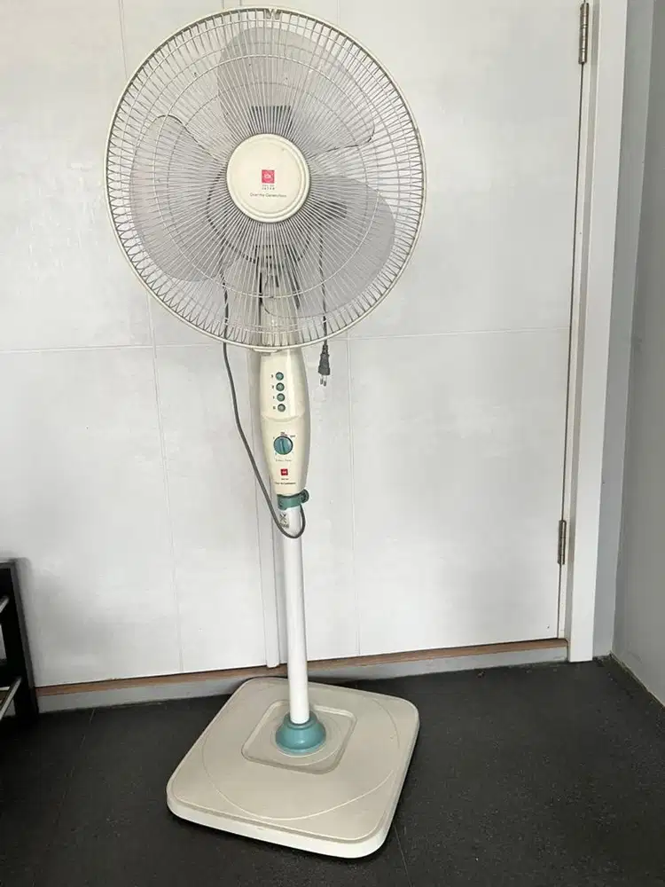 Kipas Angin merek KDK