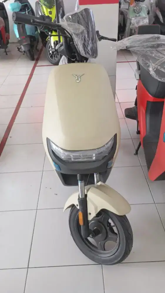 SEPEDA LISTRIK UWINFLY TYPE M70