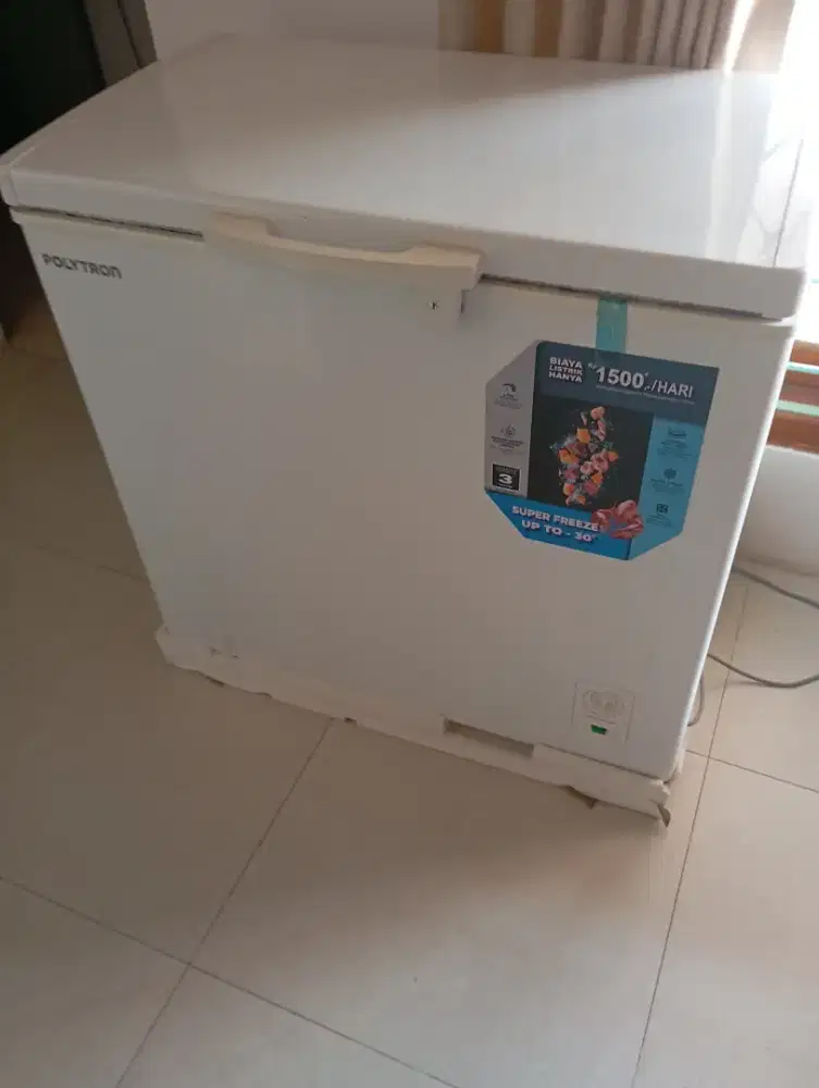 Freezer Polytron 200 Liter Normal Dingin