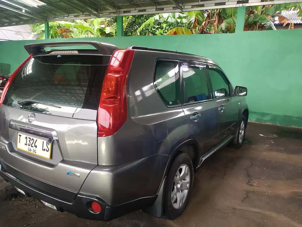 Nissan X-Trail 2010 Bensin