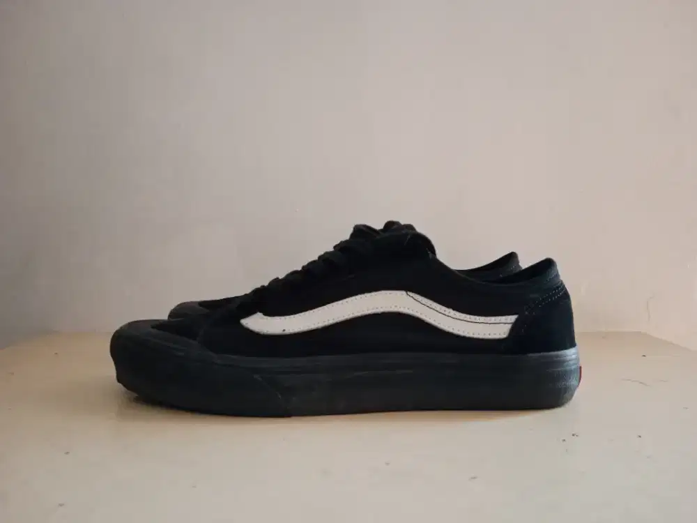 Sepatu Vans style 36 size 43