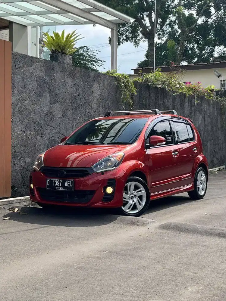 LOW KM // DP 19JT // DAIHATSU NEW SIRION 1.3L AT 2016