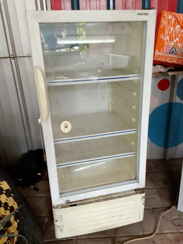 SHOWCASE SHARP 4 Rak normal