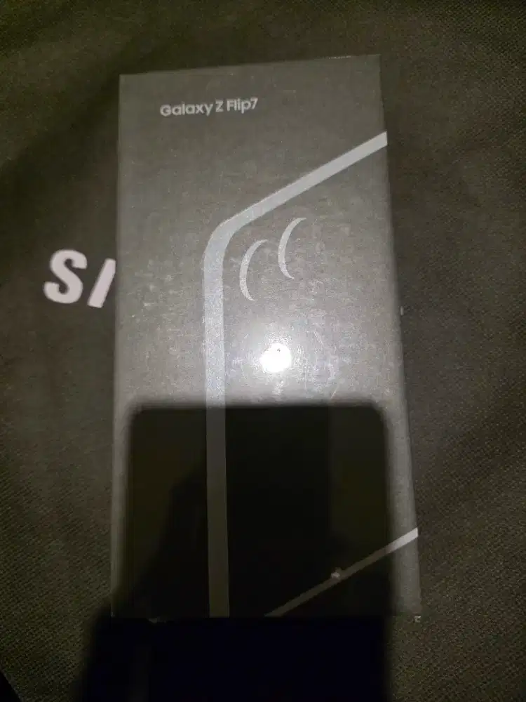 Flash sale Z Flip 7 12/256