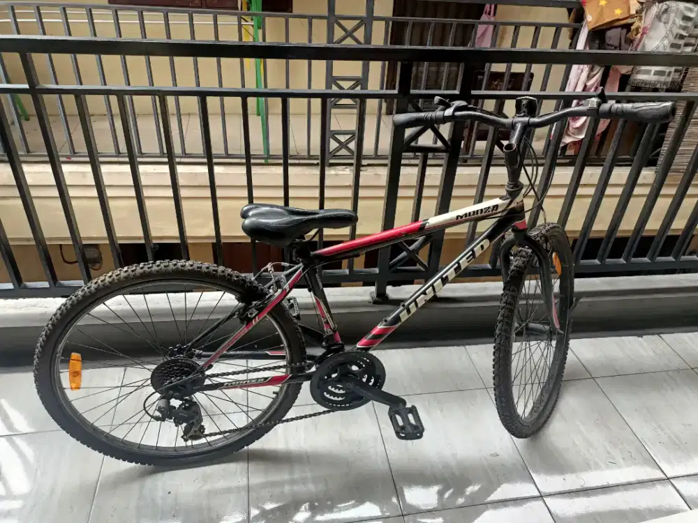 Sepeda bekas UNITED MONZA