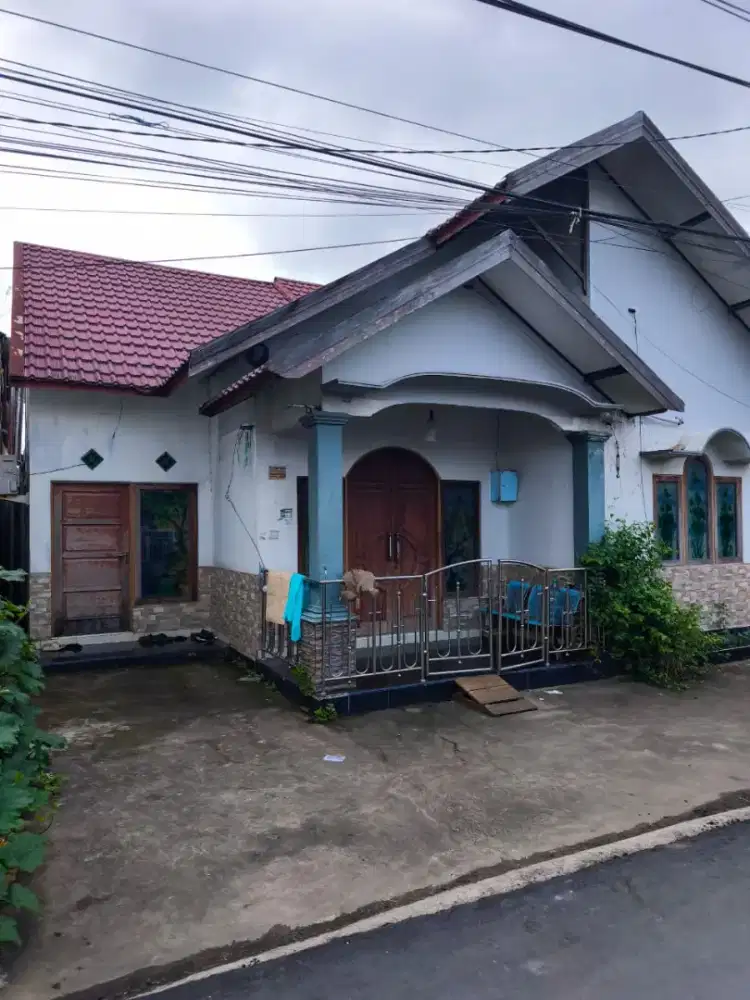 Dijual rumah di jalan Belitung Banjarmasin