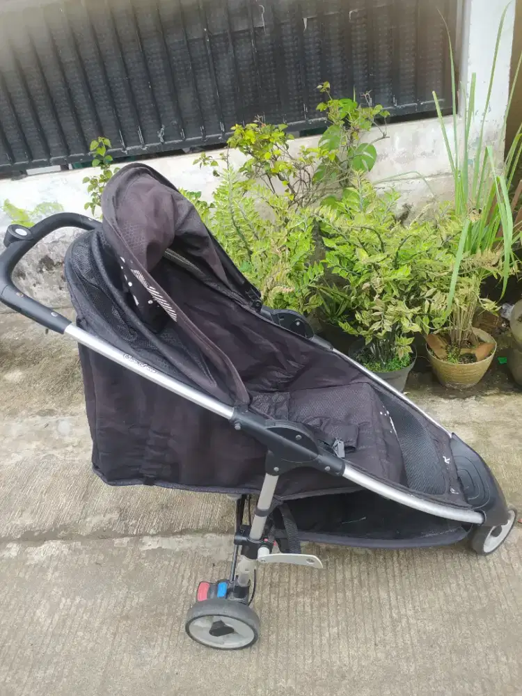 Jual aja stroller, kondisi masih bagus layak pakai,