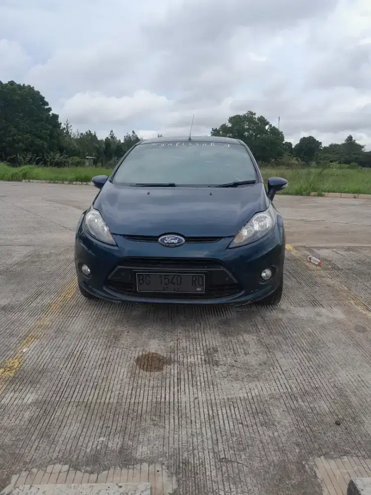 Ford fiesta trendy metic pajak hidup