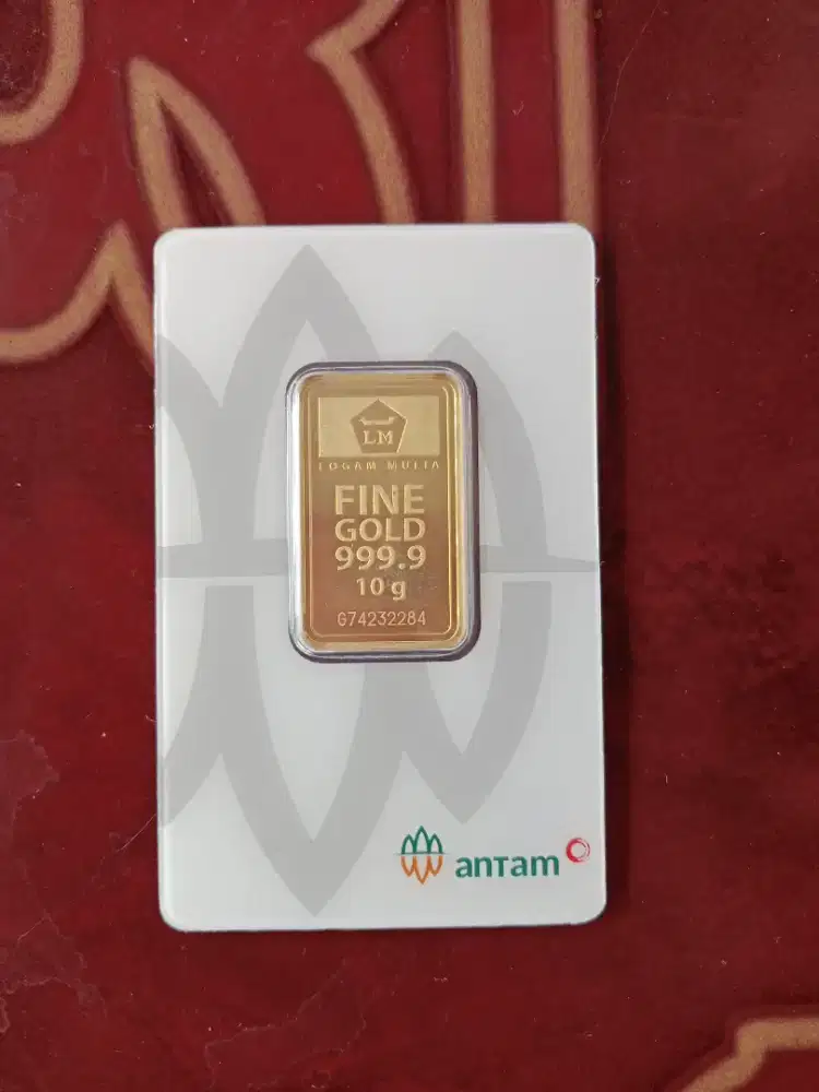 Emas logam mulia antam 10 g