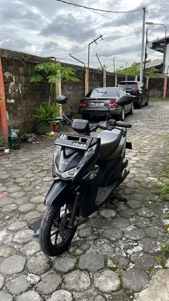 Beat Street 2022 hitam doff