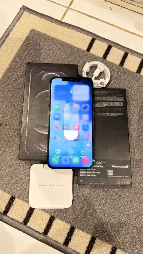 Dijual Iphone 12 Pro max 128GB Graphite Resmi Ibox