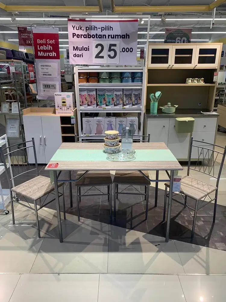 meja makan minimalis