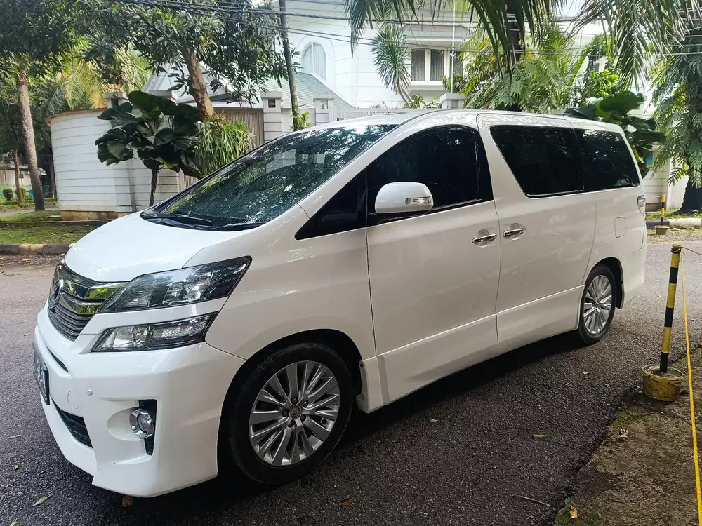 Toyota Alphard 2012 Bensin