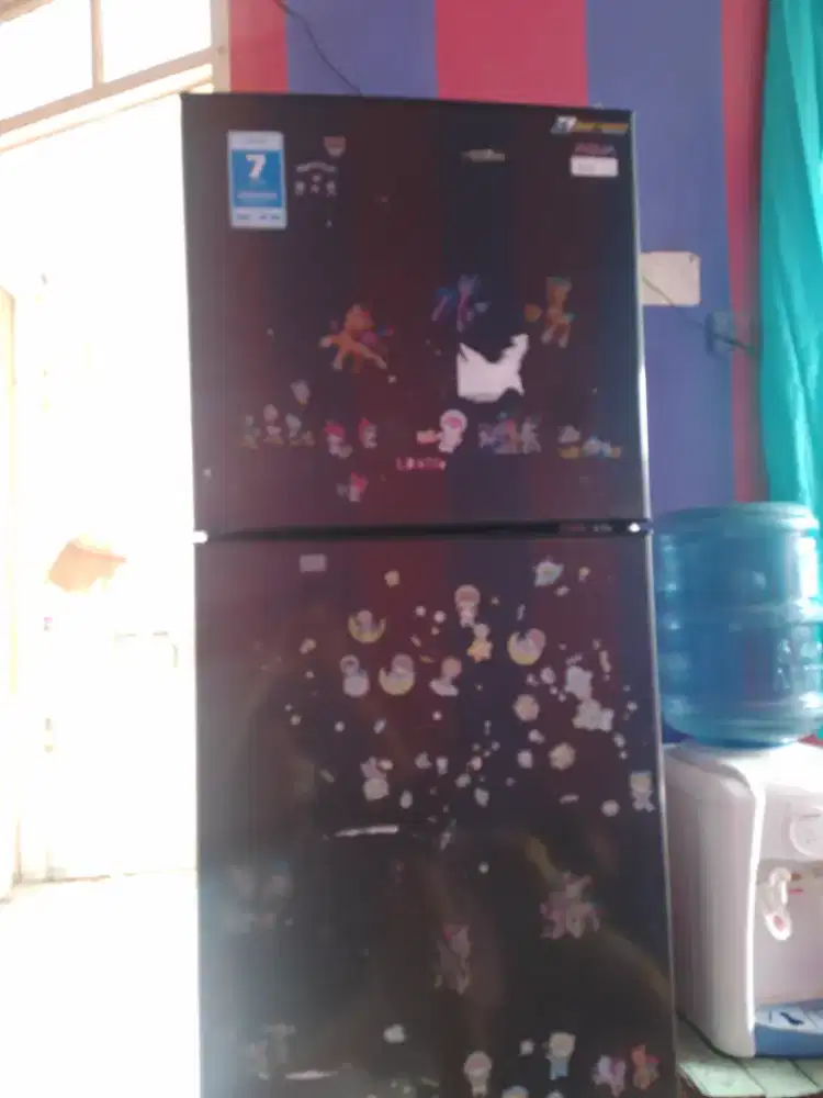 jual cepat kulkas 2 pintu merk aqua inverter