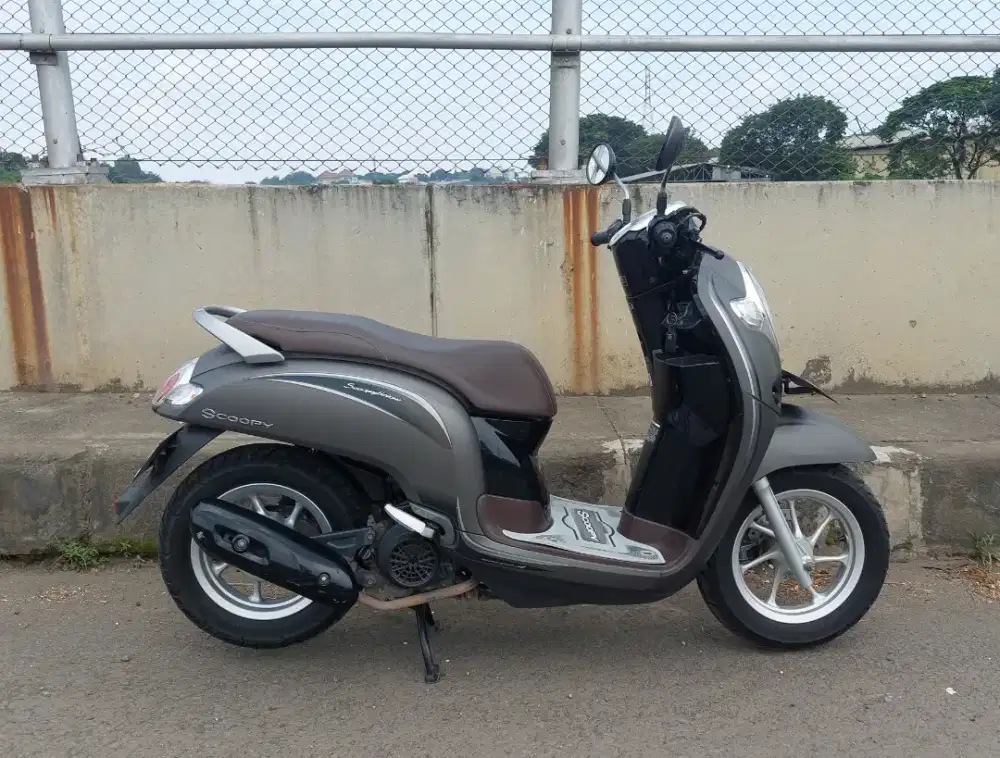Dijual ( Honda Scoopy 2018 )