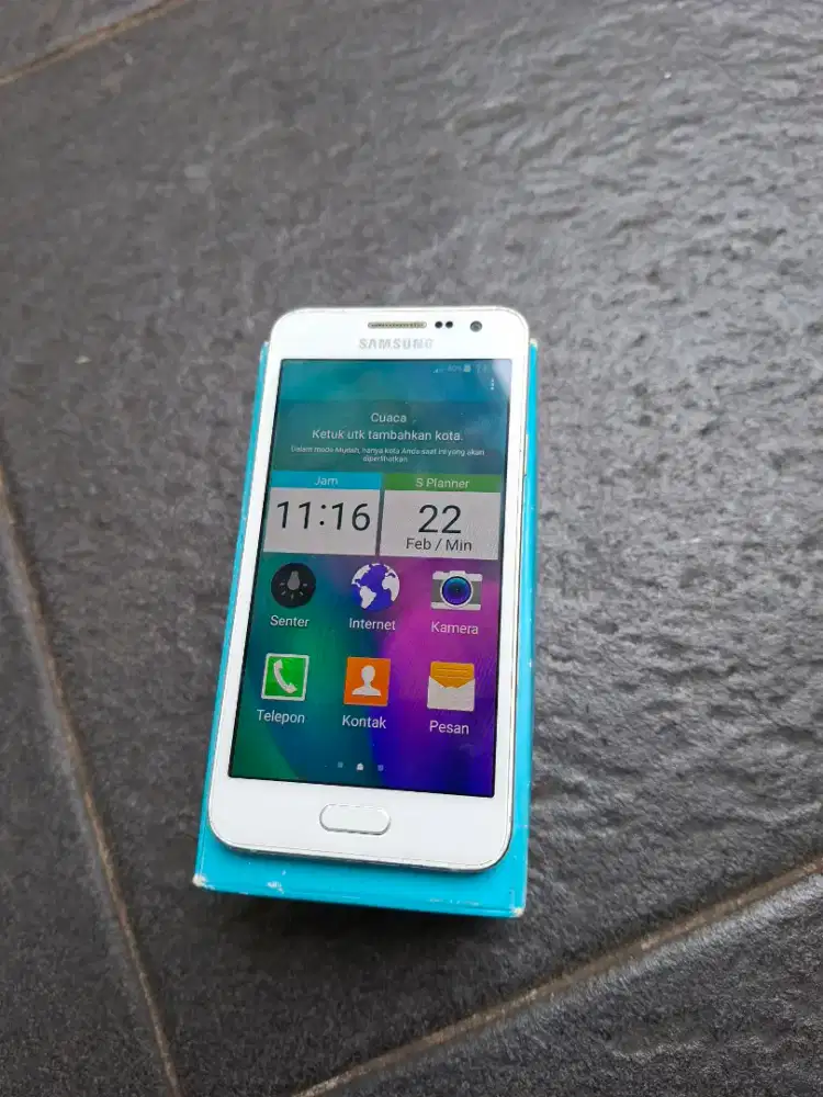 HP Samsung Galaxy A3 2014 Second-Murah Meriah