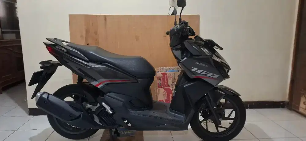 Honda vario 160 keyless iss cbs esp led termahal 100% baru simpanan