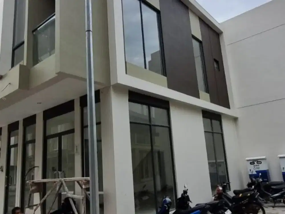 DISEWAKAN RUKO BARU HOOK VERONA JUNCTION PARAMOUNT GADING SERPON