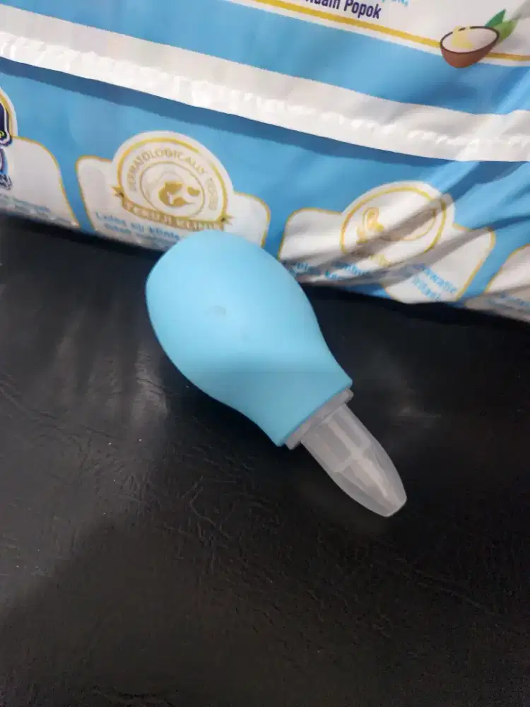 Semprotan hidung bayi