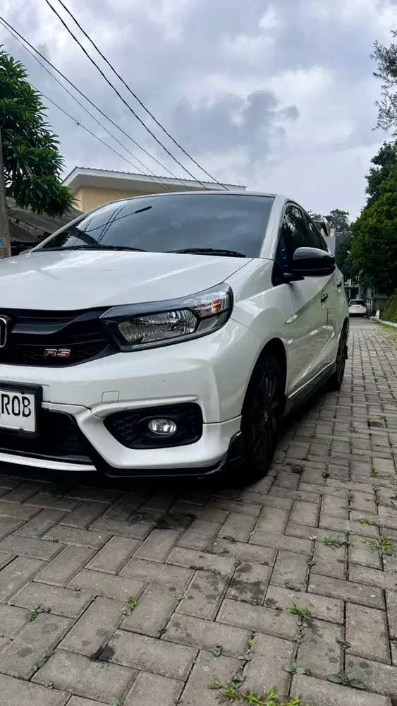 Honda Brio RS Urbanite 2023 – Putih | KM Rendah | Istimewa