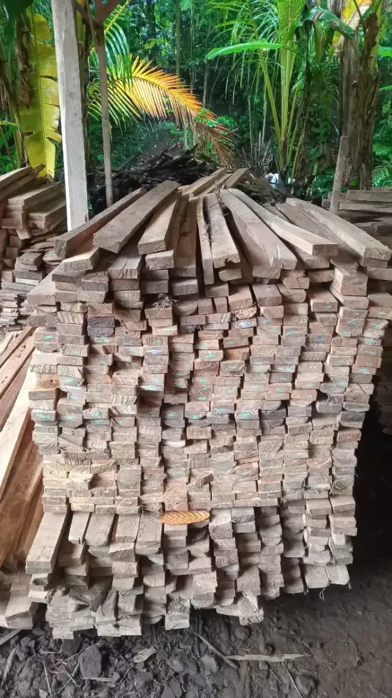 Kayu Jati ukuran 3x8x200