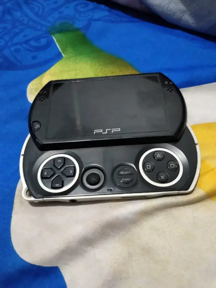 SONY PSP GO ORIGINAL