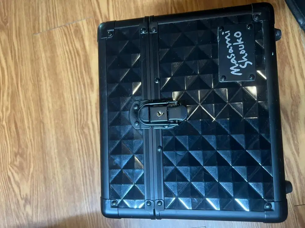 Kotak rias make up(masami)