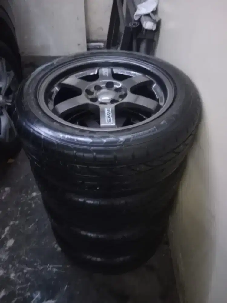 Jual cepat Velk Te37 dan Ban R16 msh gress