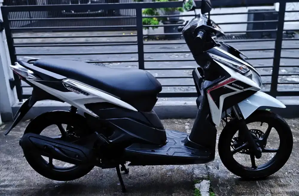 Dijual Vario Techno 2011 Karbu (Mesin Terawat, Pajak Hidup)