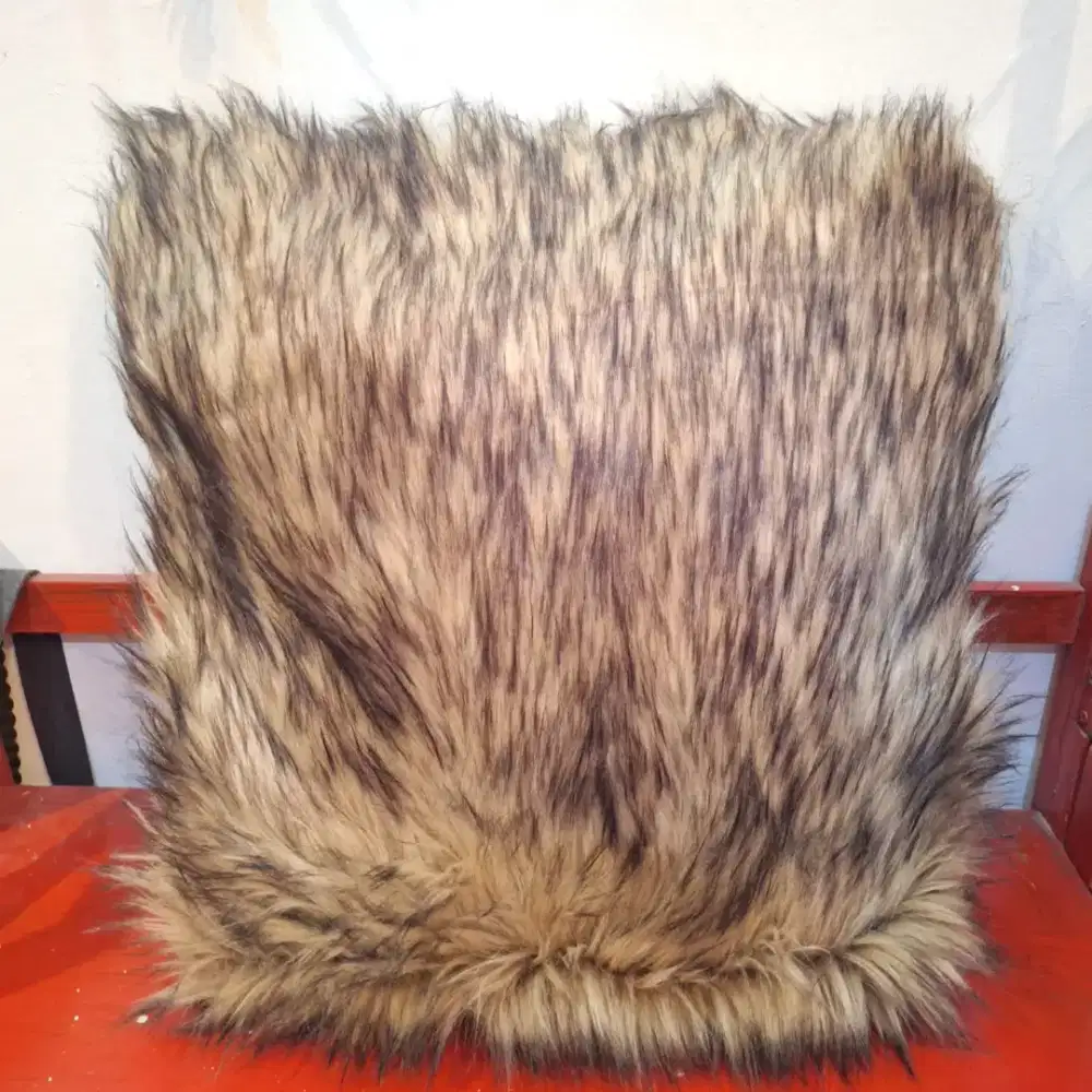 Cushion Bulu Sintetis..