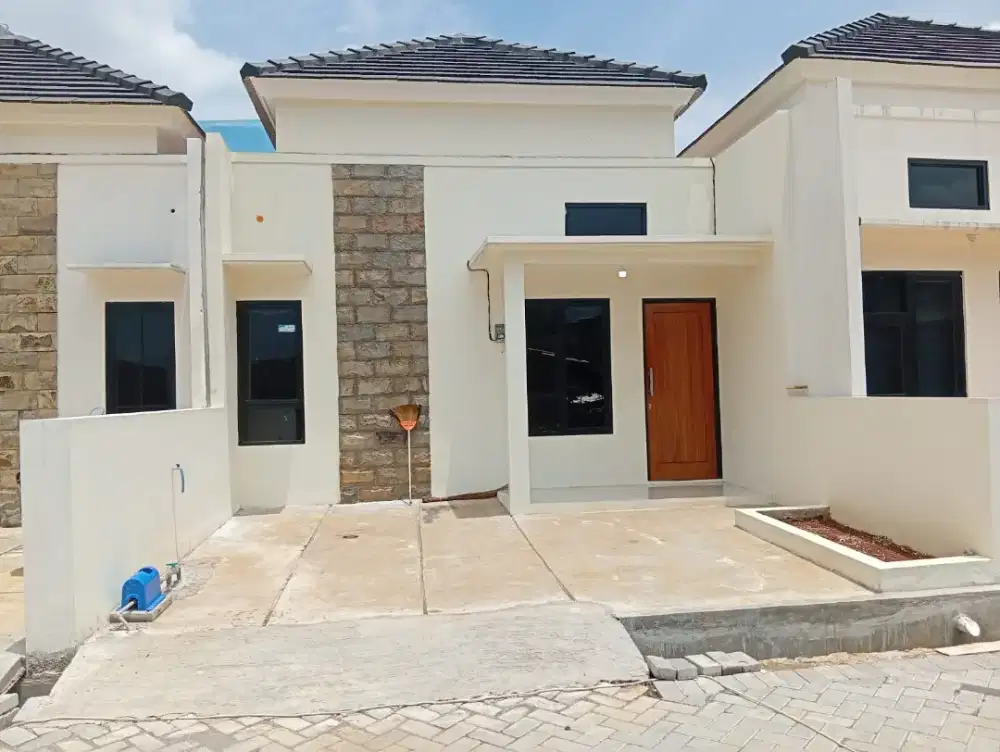 Rumah Sangat Bagus Strategis dekat kampus Undip Tembalang Semarang