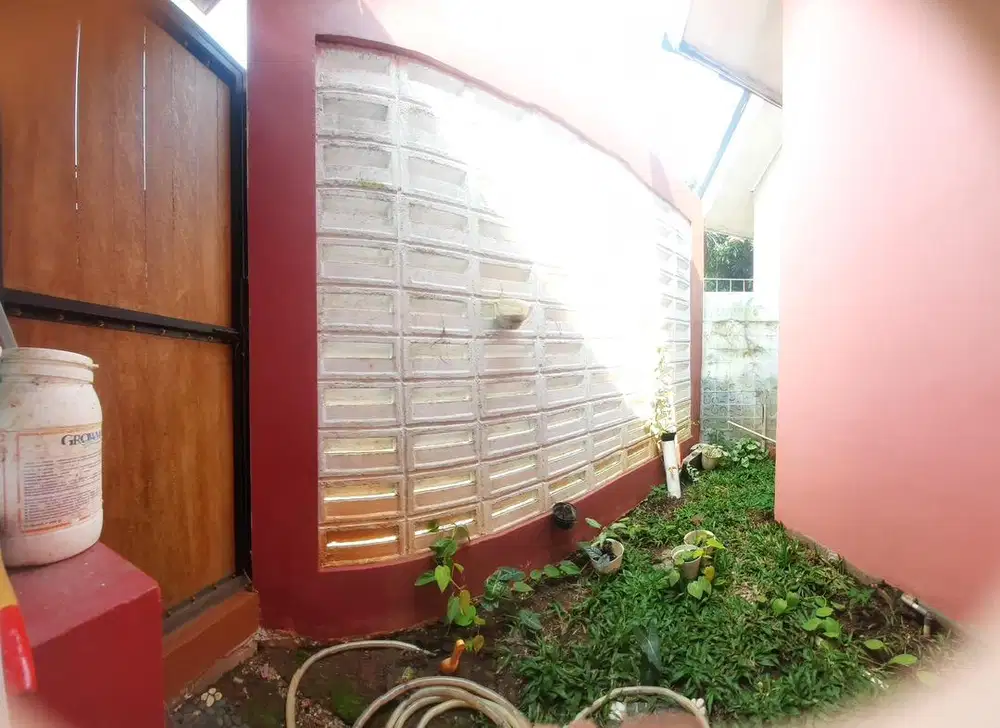 Jual Murah Rumah Hook 2 lantai di Vila Rizki ilhami baru renovasi