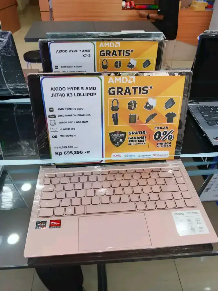 Leptop axio hyper 5 amd JKT48 x3
