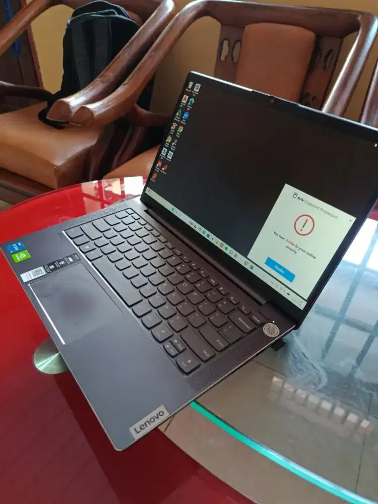 Lenovo Ideapad Slim i5-1235U