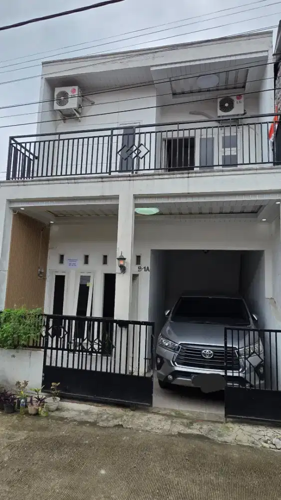 Rumah 2 Lantai Dijual/Overkredit