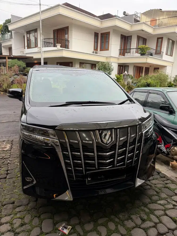 Toyota Alphard 2021 Black