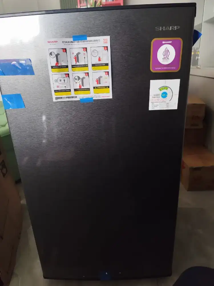 kulkas sharp sjn162