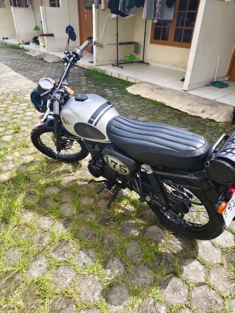KAWASAKI W175 SE 2018 SILVER