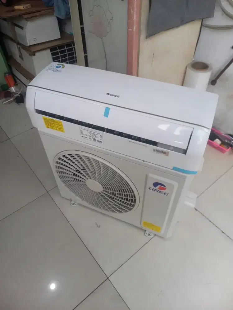 Jual ac 1pk GRE r32 produksi 2023 ac jarang dpkek msih bgus n dingin