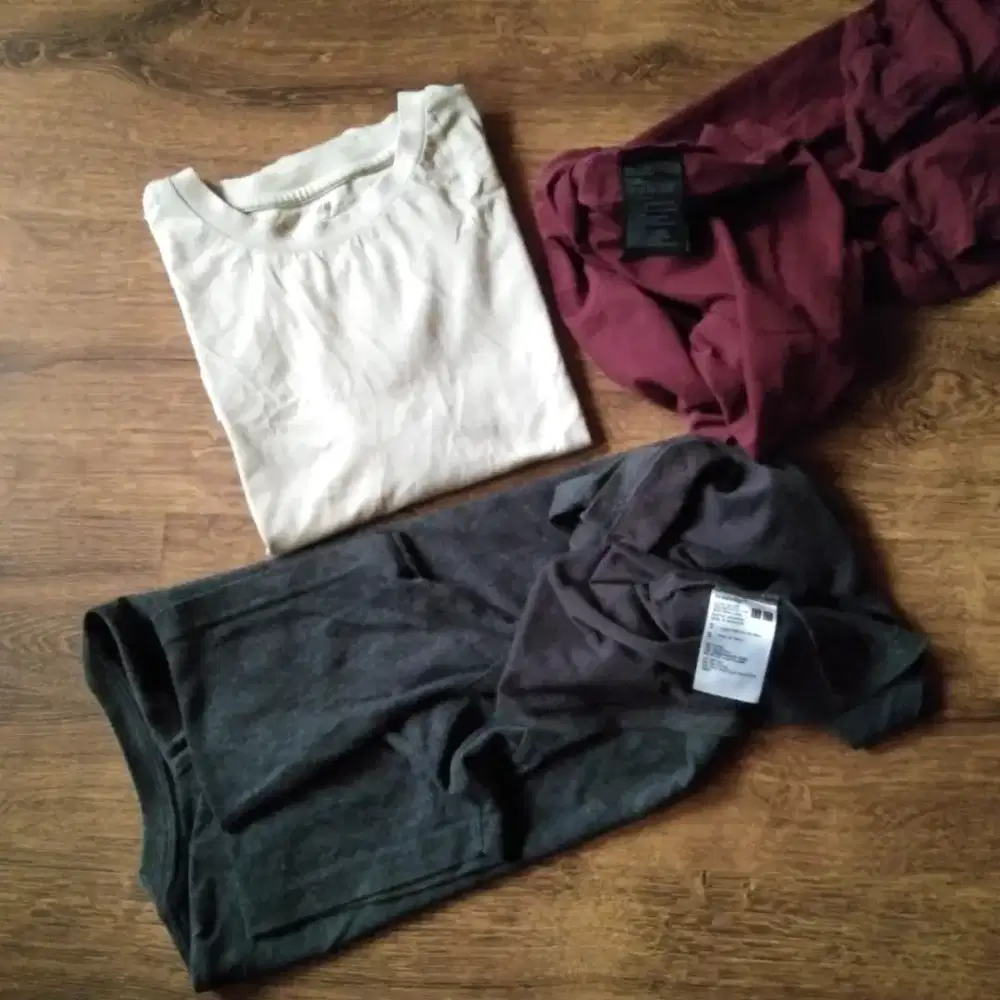 Borongan Kaos brand H&M dan UNIQLO Original