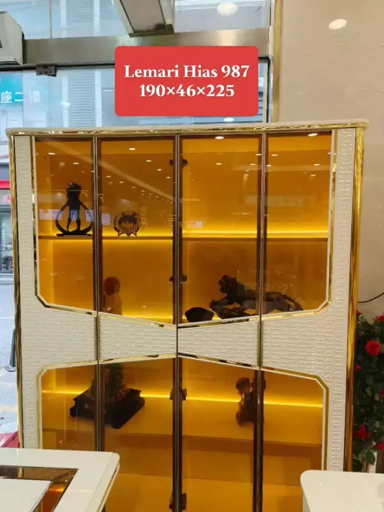 LEMARI HIAS KACA , LEMARI CRYSTAL NEW MODERN KEKINIAN