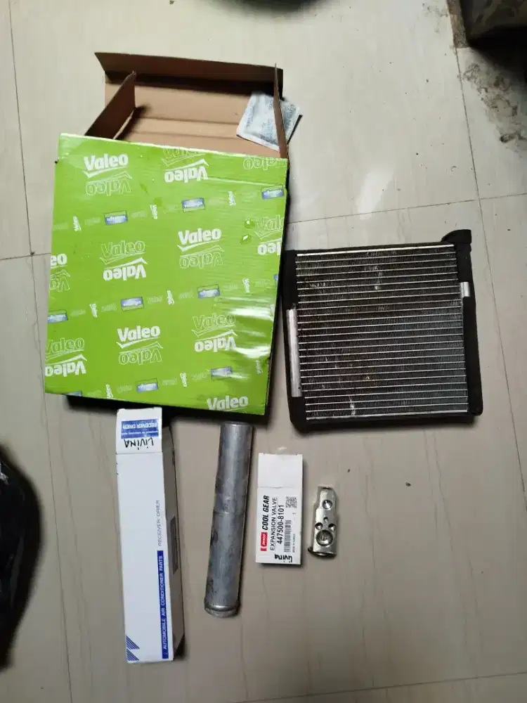Evaporator,dryer Dan expansion AC ori grand livina