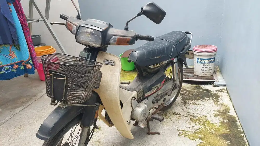 MOTOR HONDA SUPER CUB C100 TAHUN 88