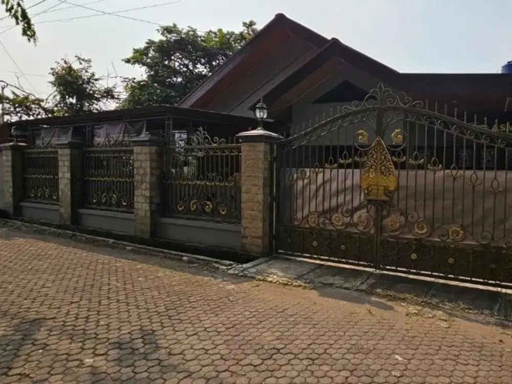 Rumah Luas di Area Bulak Kapal – Cocok untuk Usaha & Tempat Tinggal (73402 OC)