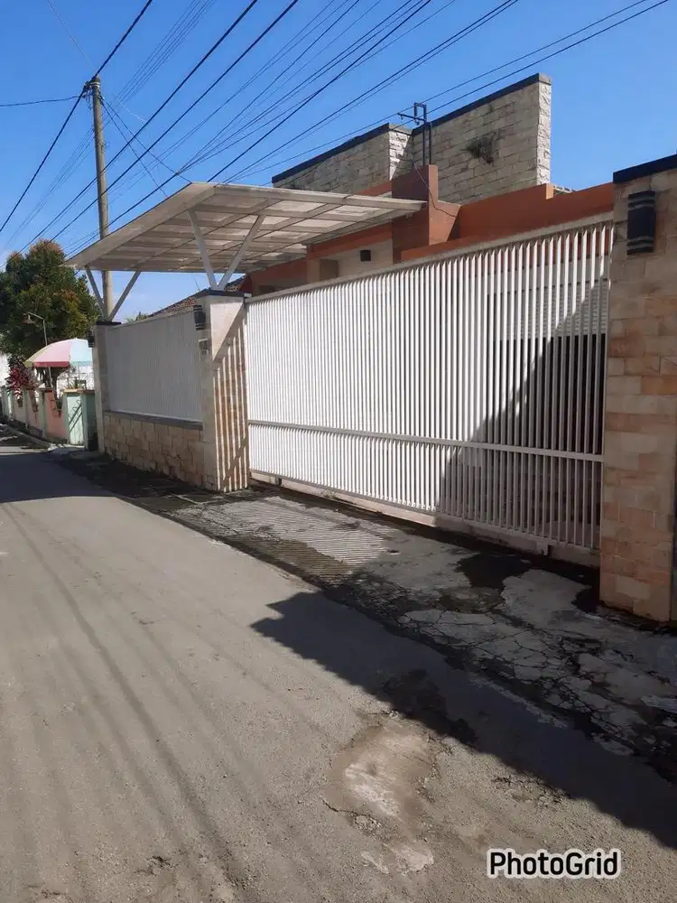 Dijual Cepat Hunian Tengah Kota beserta Furnitur!!